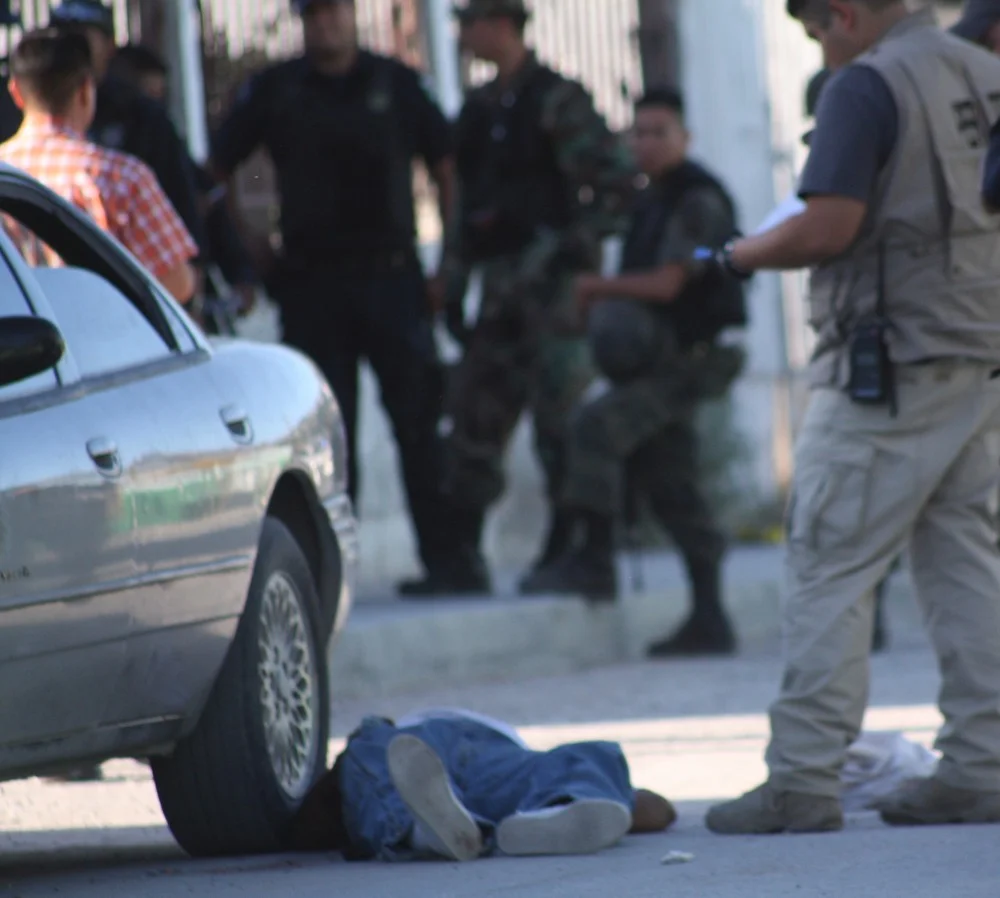 Execution in Juárez during the city's most violent period. Photograph by Ricardo Ainslie.