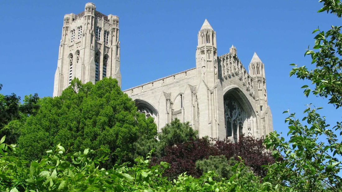 Watch Joey Brink Perform on Rockefeller Chapel's Carillon