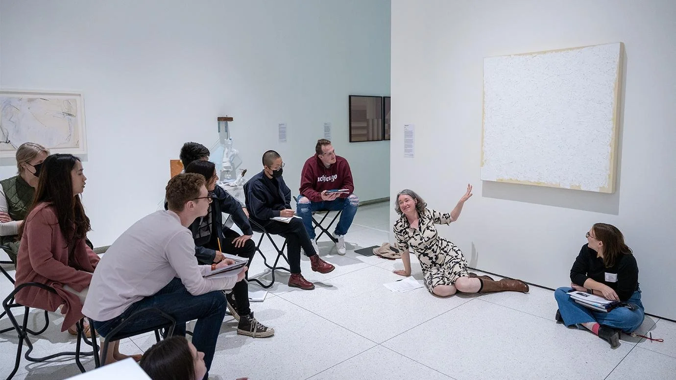Class immerses students in monochromatic art exhibition