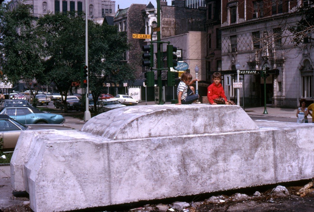   Concrete Traffic, 1970. Collection of the Museum of Contemporary Art Chicago Library and Archives. Photo © MCA Chicago.  