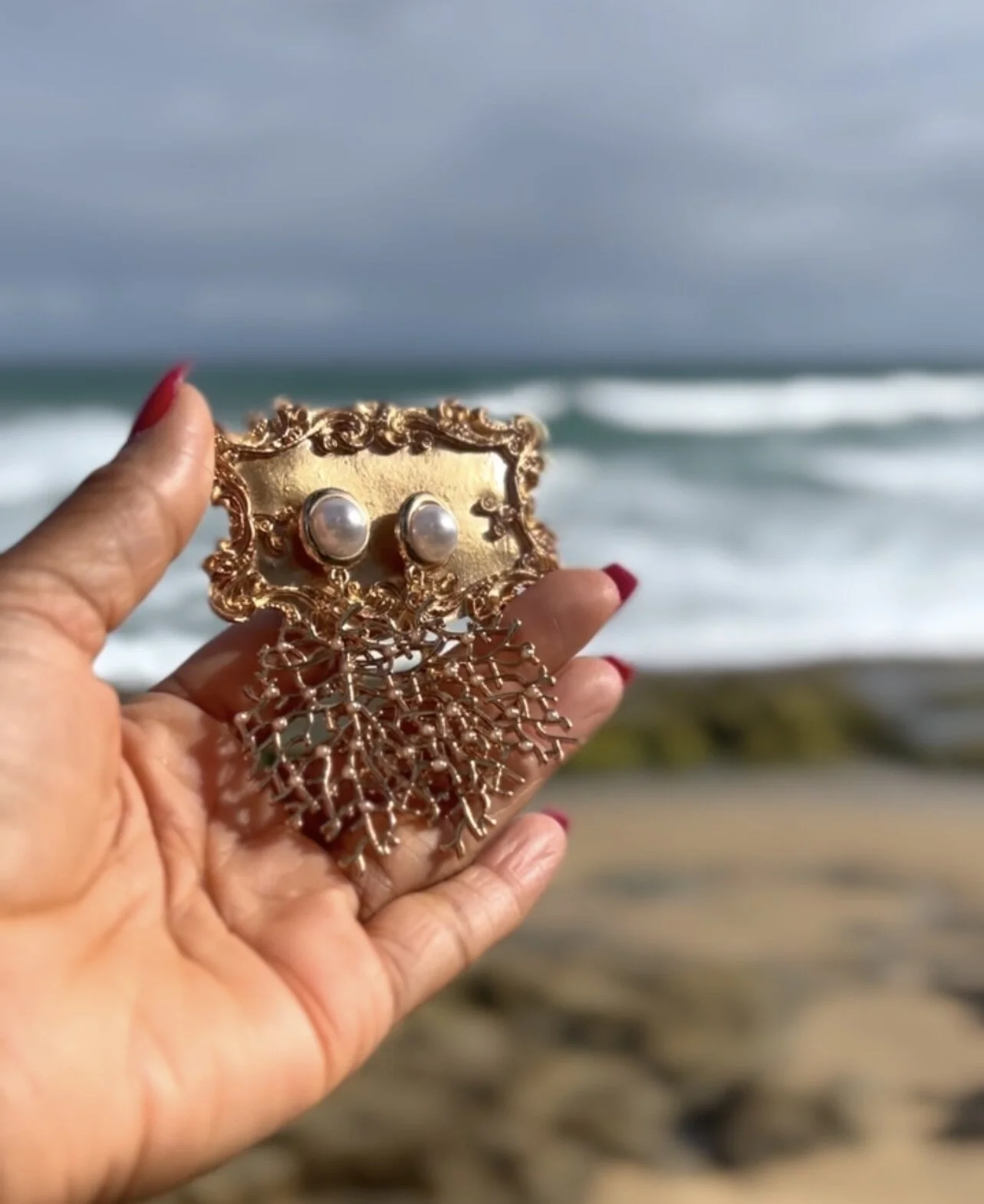 EE1BAFE7-BC9F-41E3-BFF8-6396798B66EC