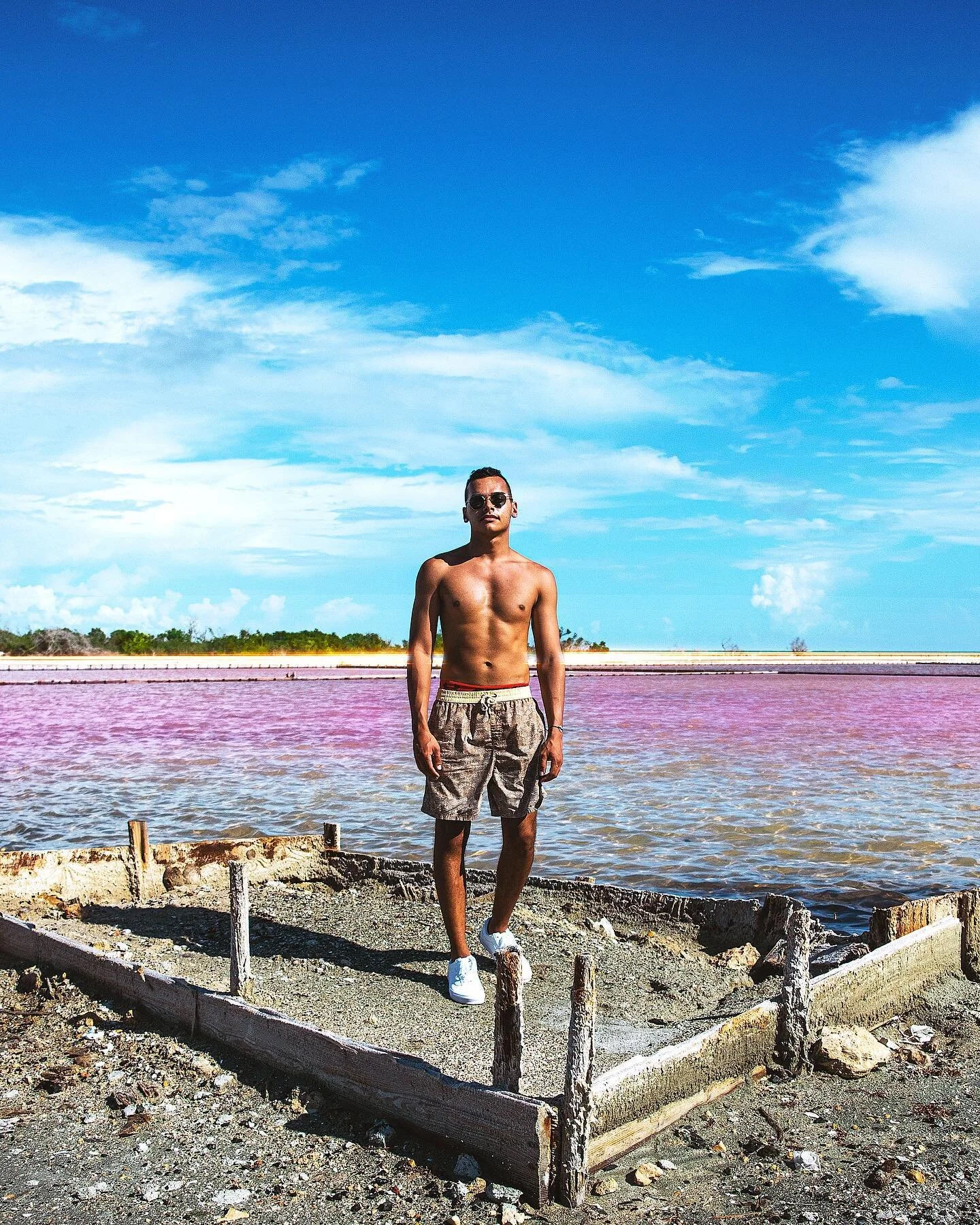 P I N K  P A R A D I S E 🔮
Photo from January 1st when I took a trip out to Puerto Rico with my family, we came across these salt flats &amp; a wildlife refuge. Was a really fun trip and though I&rsquo;d share this photo of the pink water, though mo