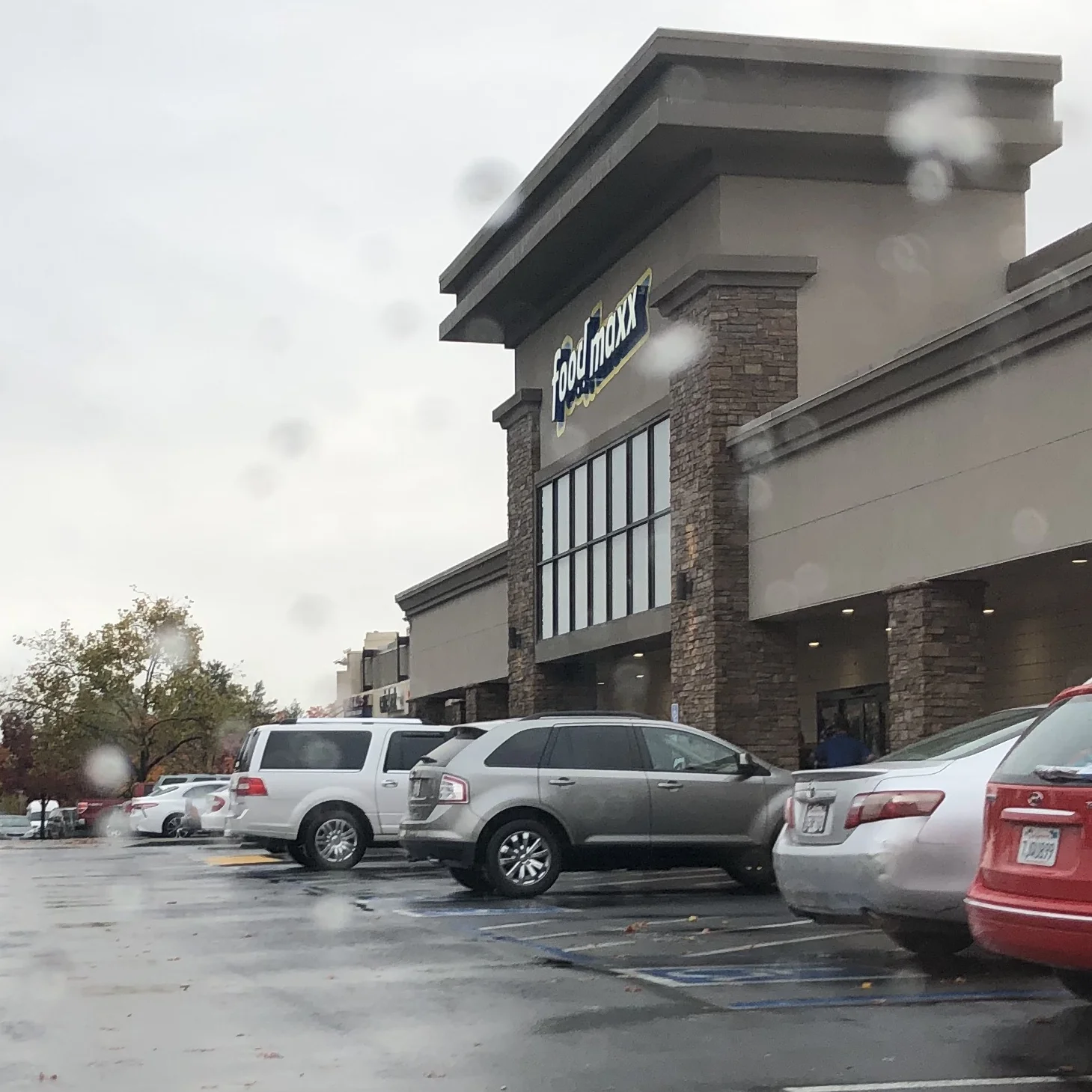 Mysterious Smell of Bacon Lingers at FoodMaxx