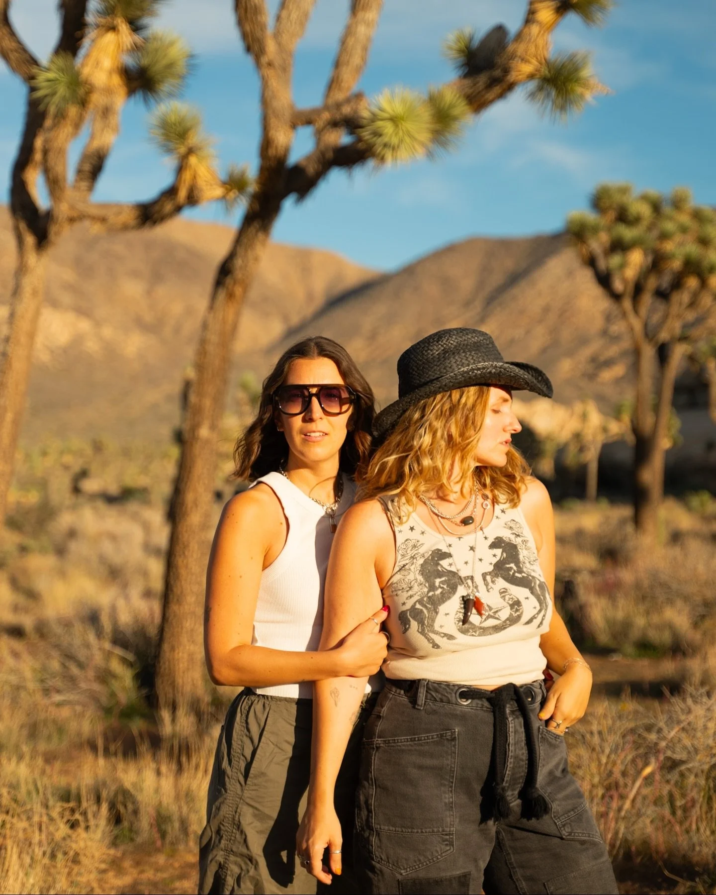 Trying to be baddies in the desert 💀🌵 But hey, Joshua Trees are actually really giant Yuccas so we&rsquo;re all pretending to be something we&rsquo;re not 😂

Joshua Tree is one of our favorite areas in @visitgreaterps ☀️ it was our second time in 