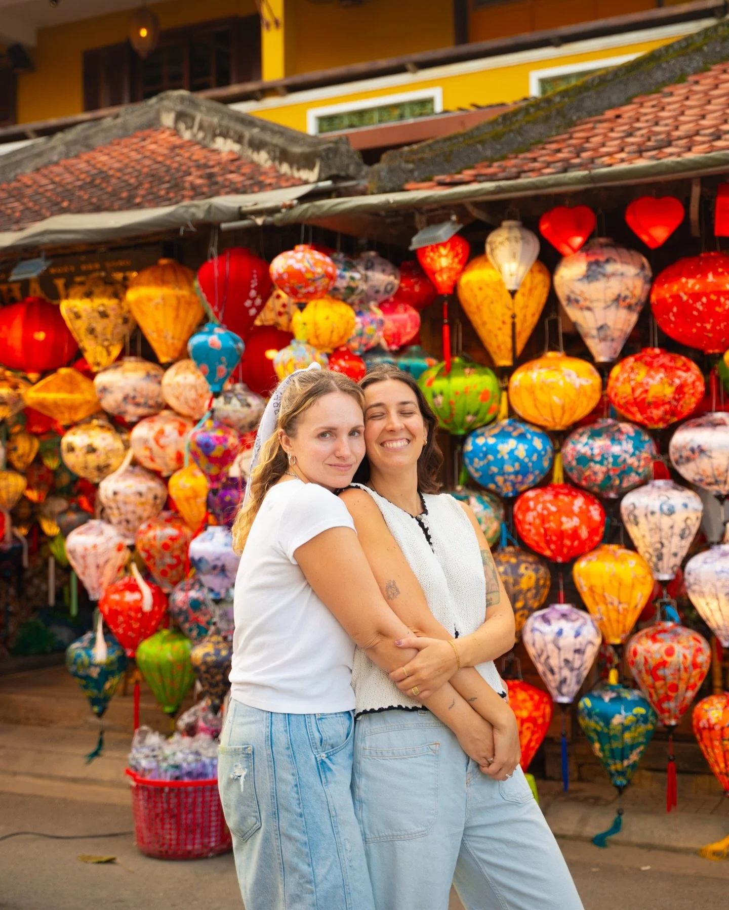 team 27 looks better under the lantern light 🏮✨

#hoian #wuhluhwuh #lesbiancouplegoals #vietnam #lgbtqtravelers