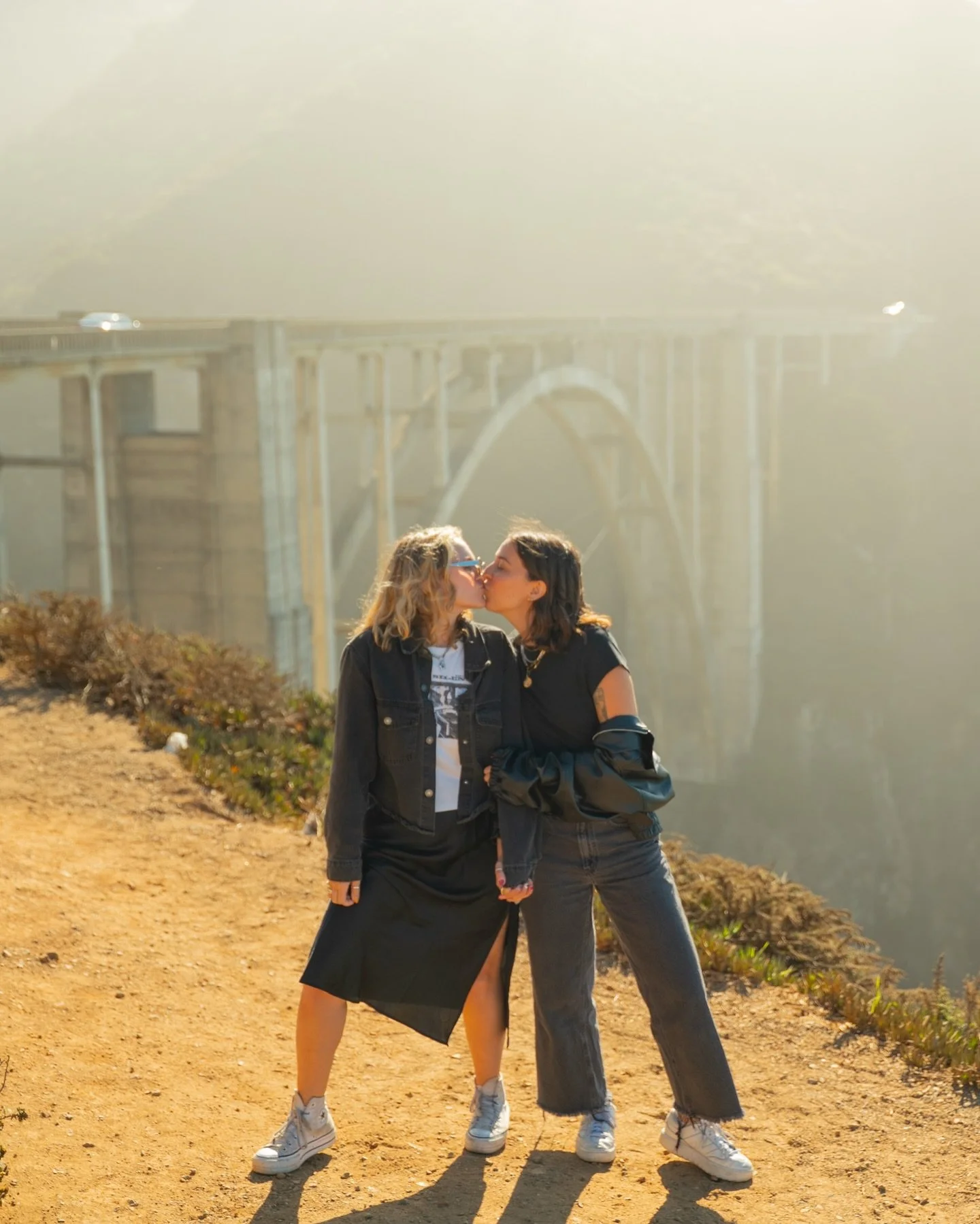 lost (in the best way) somewhere along Highway 1 🌊🚘 

#travelcouple #bigsur #pacificcoasthighway #wlwcouple #visitcalifornia