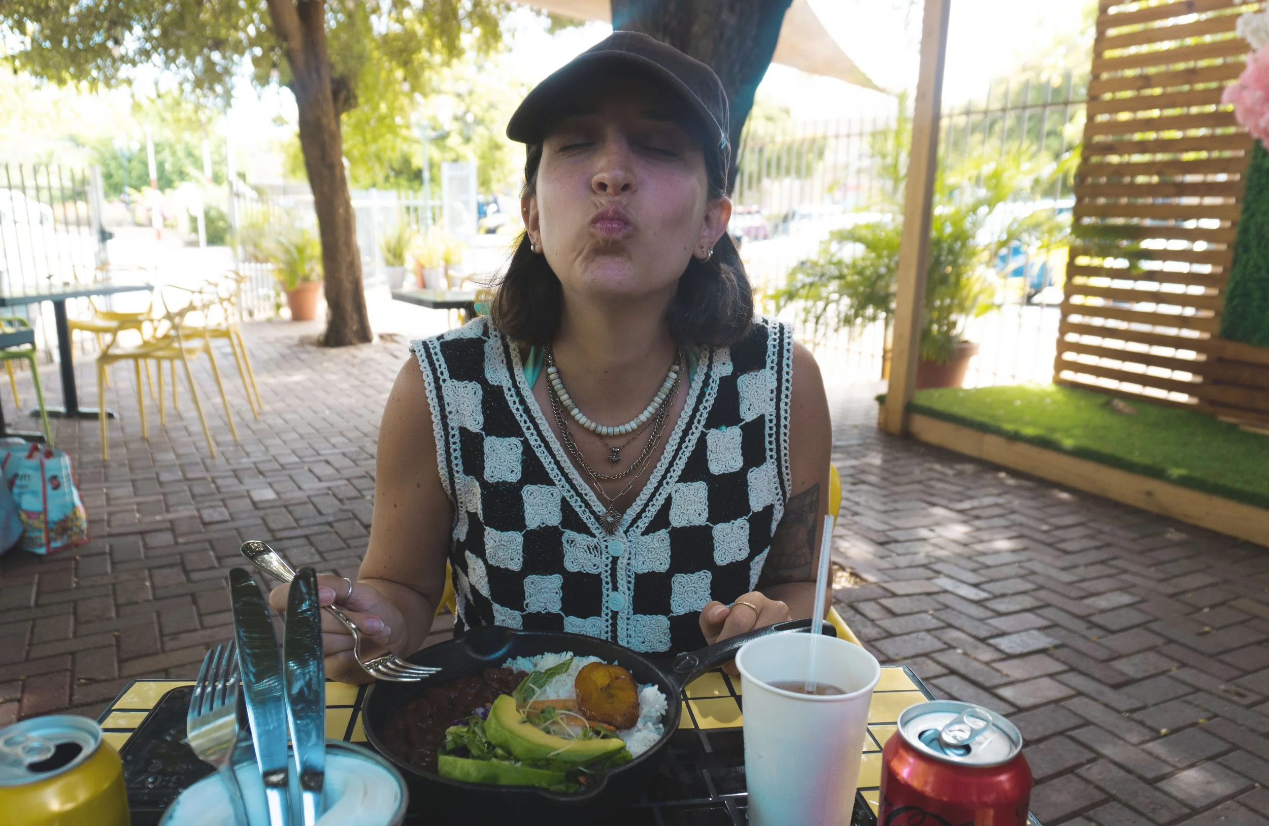 girl eating at mr. tequeno curacao