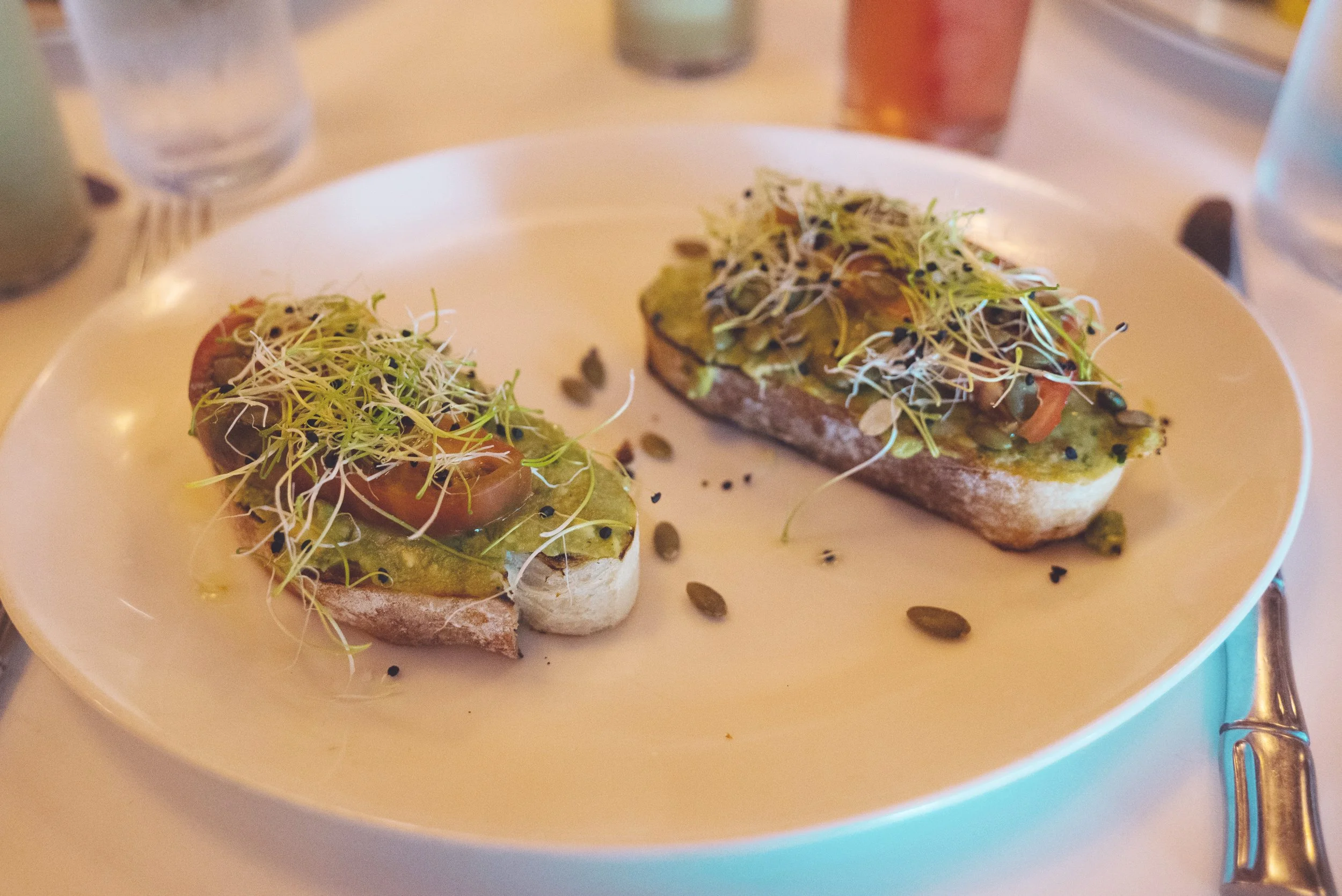 avocado toast at the pink cabana indian wells