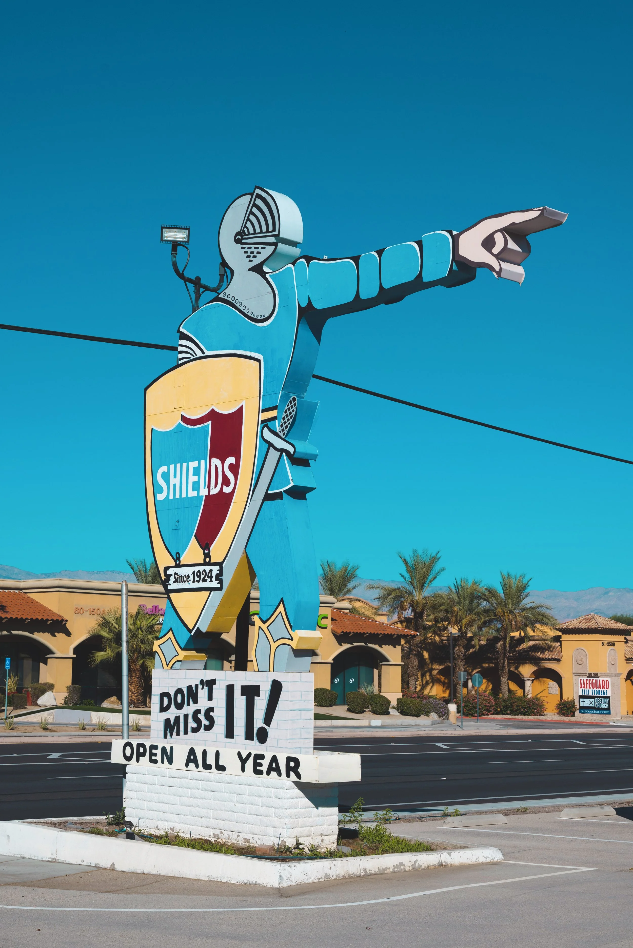 shields date garden sign palm springs