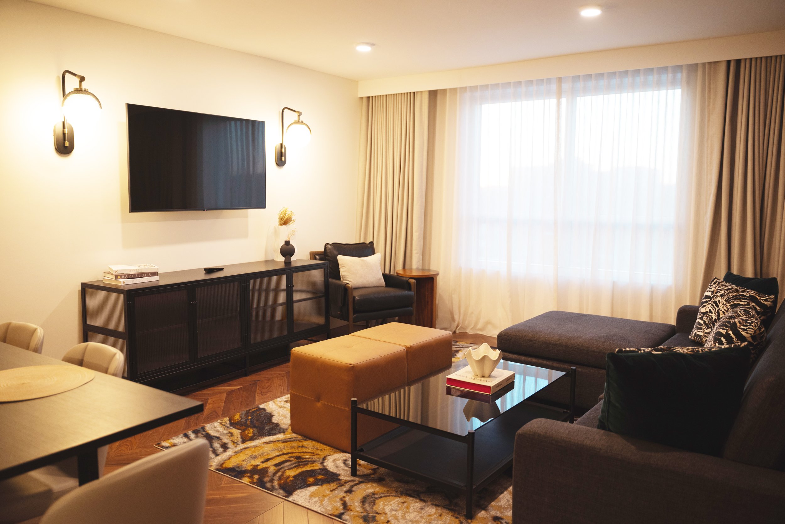 inside presidential suite at vanguard hotel ann arbor