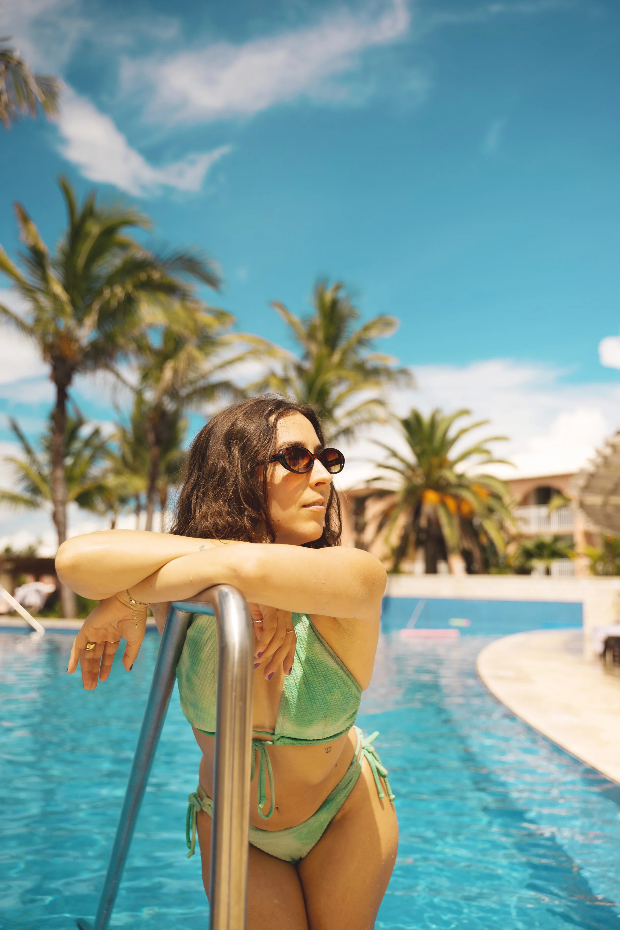 girl sittin by hamilton princess infinity pool