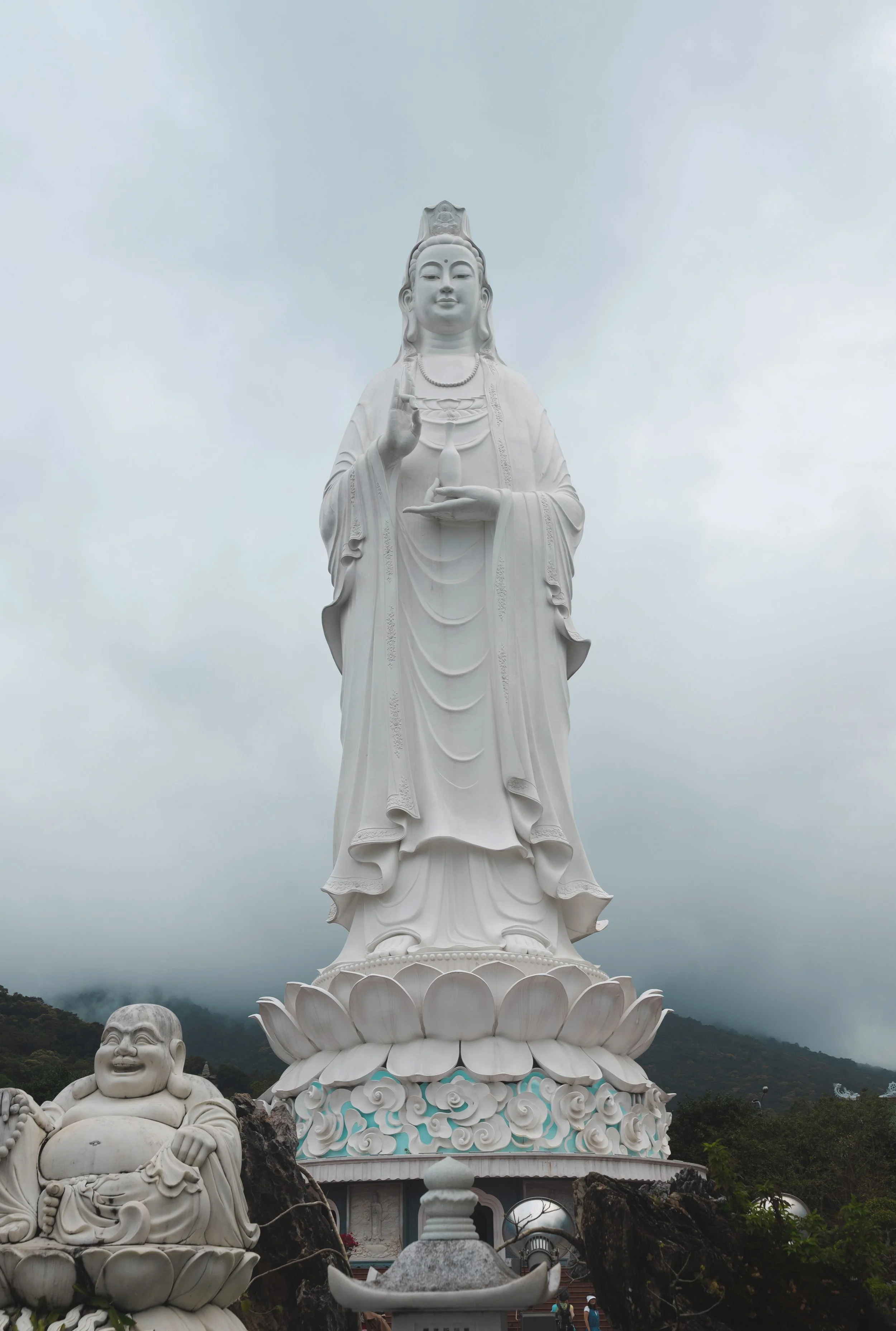 lady buddha da nang vietnam