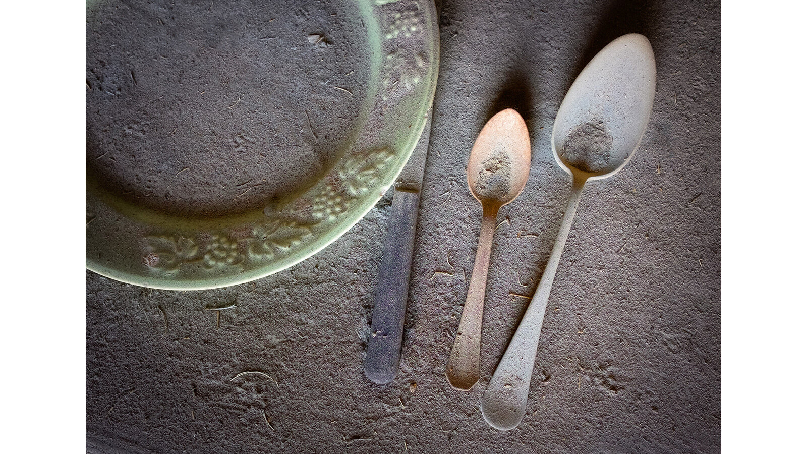 DSF-02087 plate-spoons-Bodie.jpg
