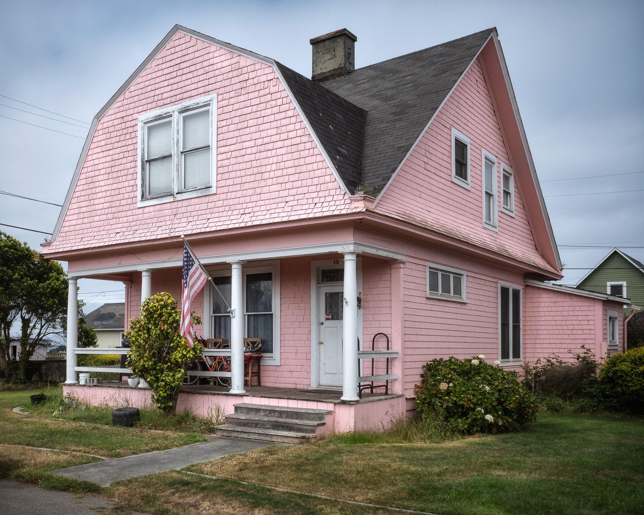 R0000833-pink_house-web.jpg