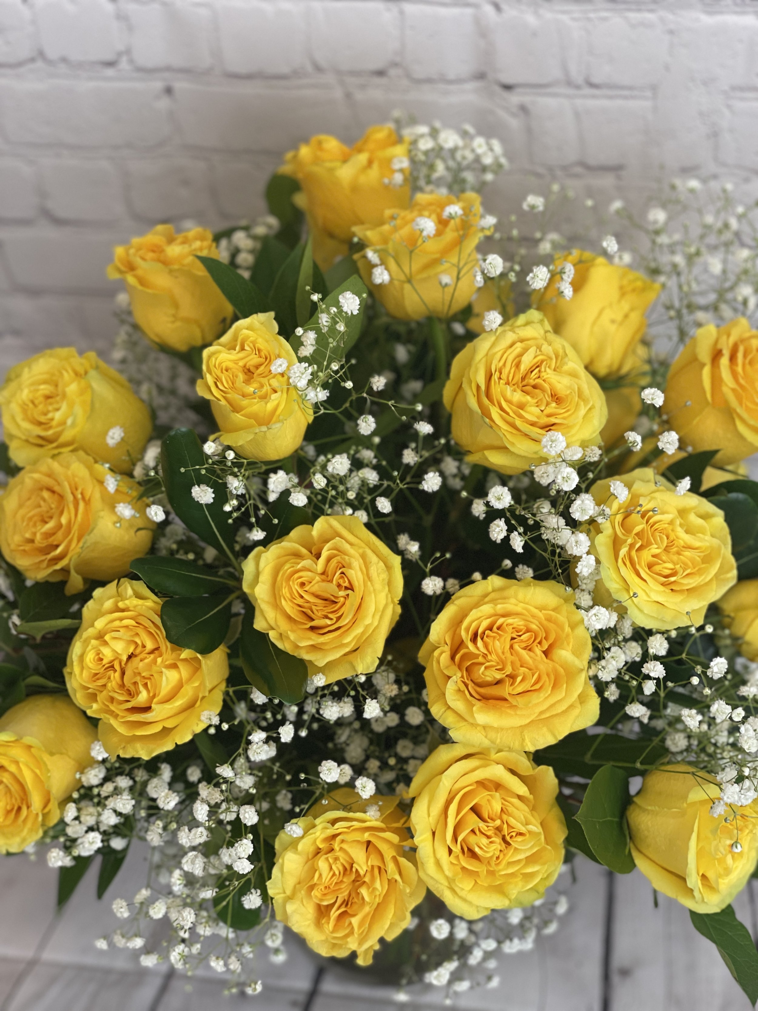 BloomingCanyon 2Doz Yellow TopView .JPG