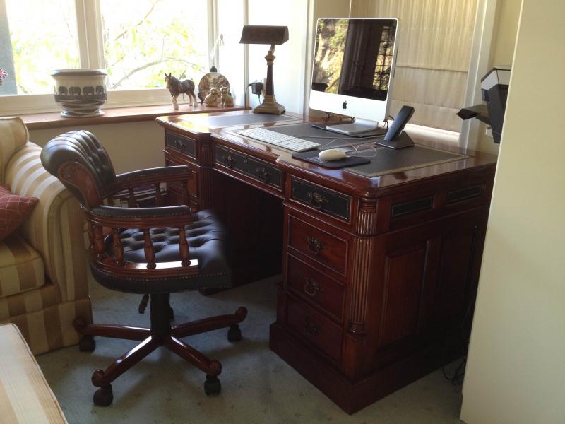 DESK-DSK015