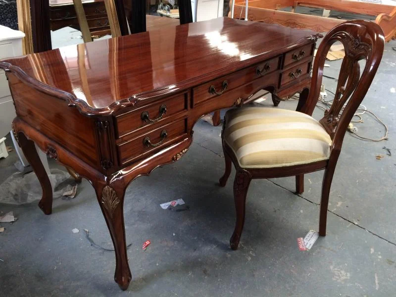 DESK-DSK037