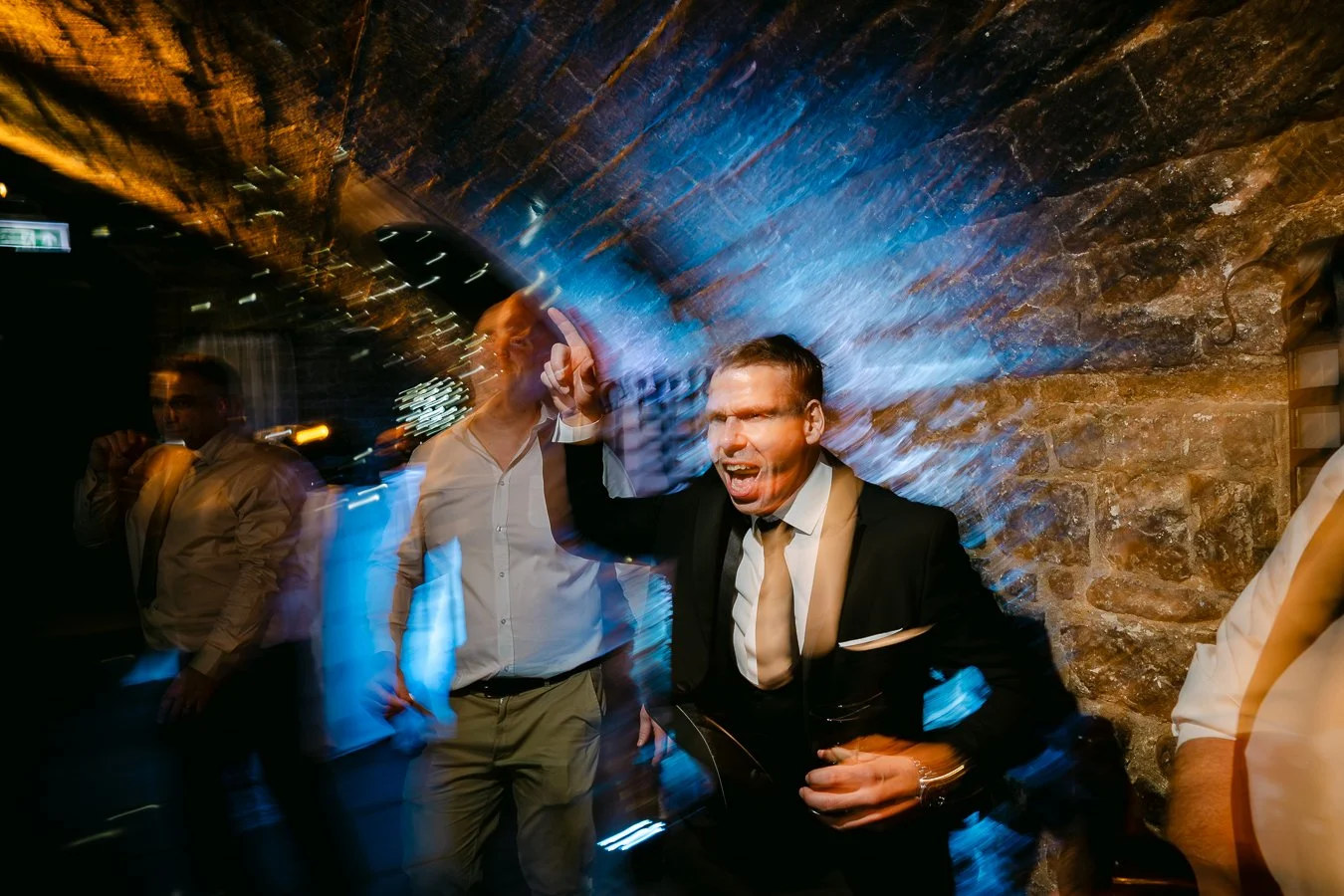 welsh-castle-cardiff-guests-dancing.jpg