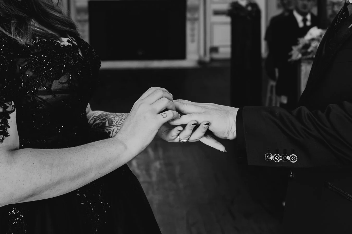 court-colman-manor-hotel-bridegnd-fine-art-wedding-ring-exchange.jpg