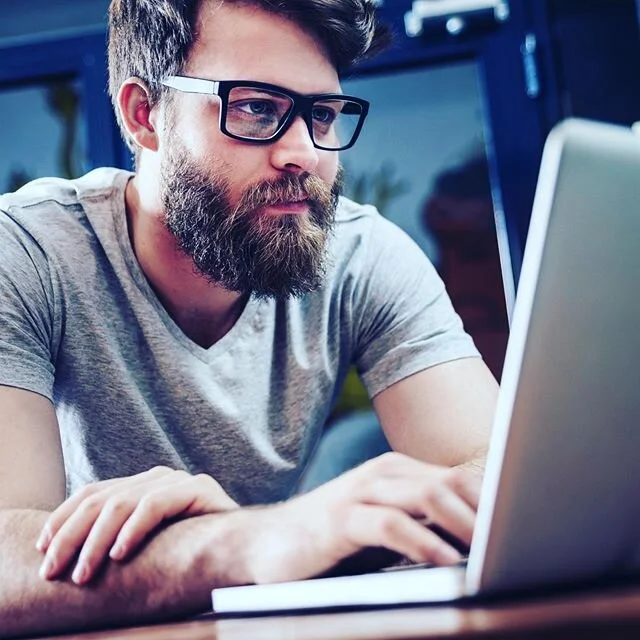 Men&rsquo;s health week - are you factoring in your smile? 😎 ⠀
⠀
It&rsquo;s common knowledge in the dental industry to get a man to the dentist commonly requires a partner to take the initiative to book him in.⠀
⠀
Men are less likely to maintain regular oral healthcare practices than women. ⠀
⠀
But links between mouth health and:⠀
- gut health⠀
- heart health⠀
- mental health⠀
- fertility health⠀
- and more⠀
⠀
Mean 1-2 expert mouth inspections by a dentist per year for guys is super important for overall wellbeing. ⠀
⠀
Make it easy and start with an online video consult with an experienced dentist from the convenience of the office or home for men&rsquo;s health week 👨&zwj;💻 ⠀
⠀
Image via @canva⠀
⠀
#menshealthweek #smilecare #onlinedentist #hellovide