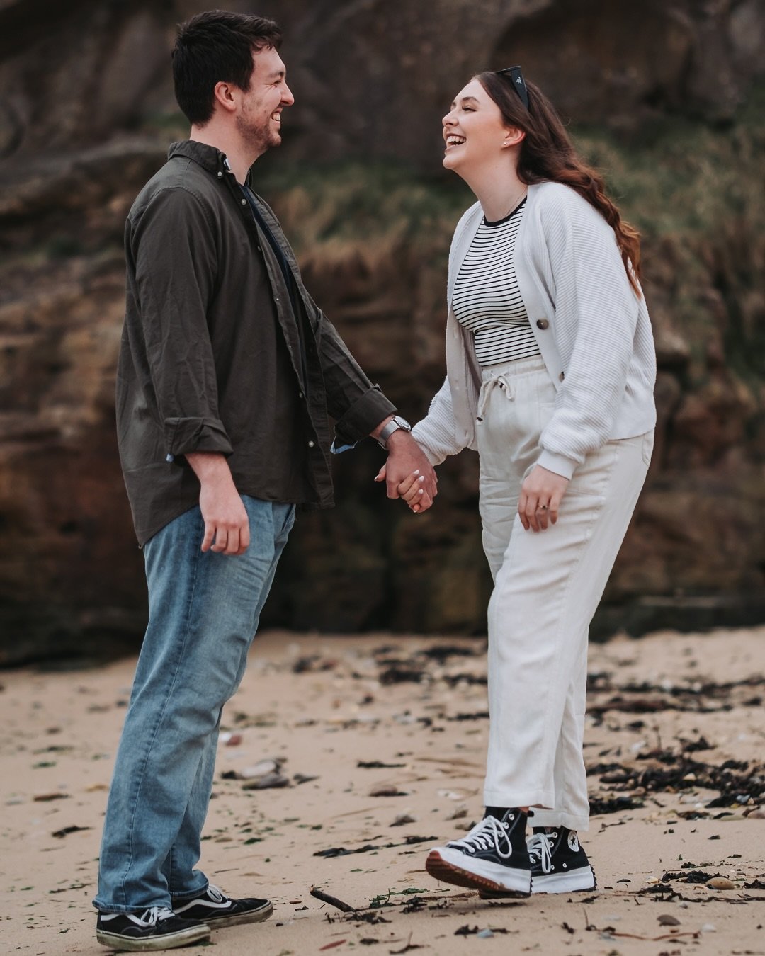 Back in one of my favourite places to shoot and just in general - Tynemouth for a lovely engagement shoot with Emma and Jack 👩🏼&zwj;🤝&zwj;👨🏻

The weather was on our side. King Edward&rsquo;s Bay was very busy, but luckily I know a little private