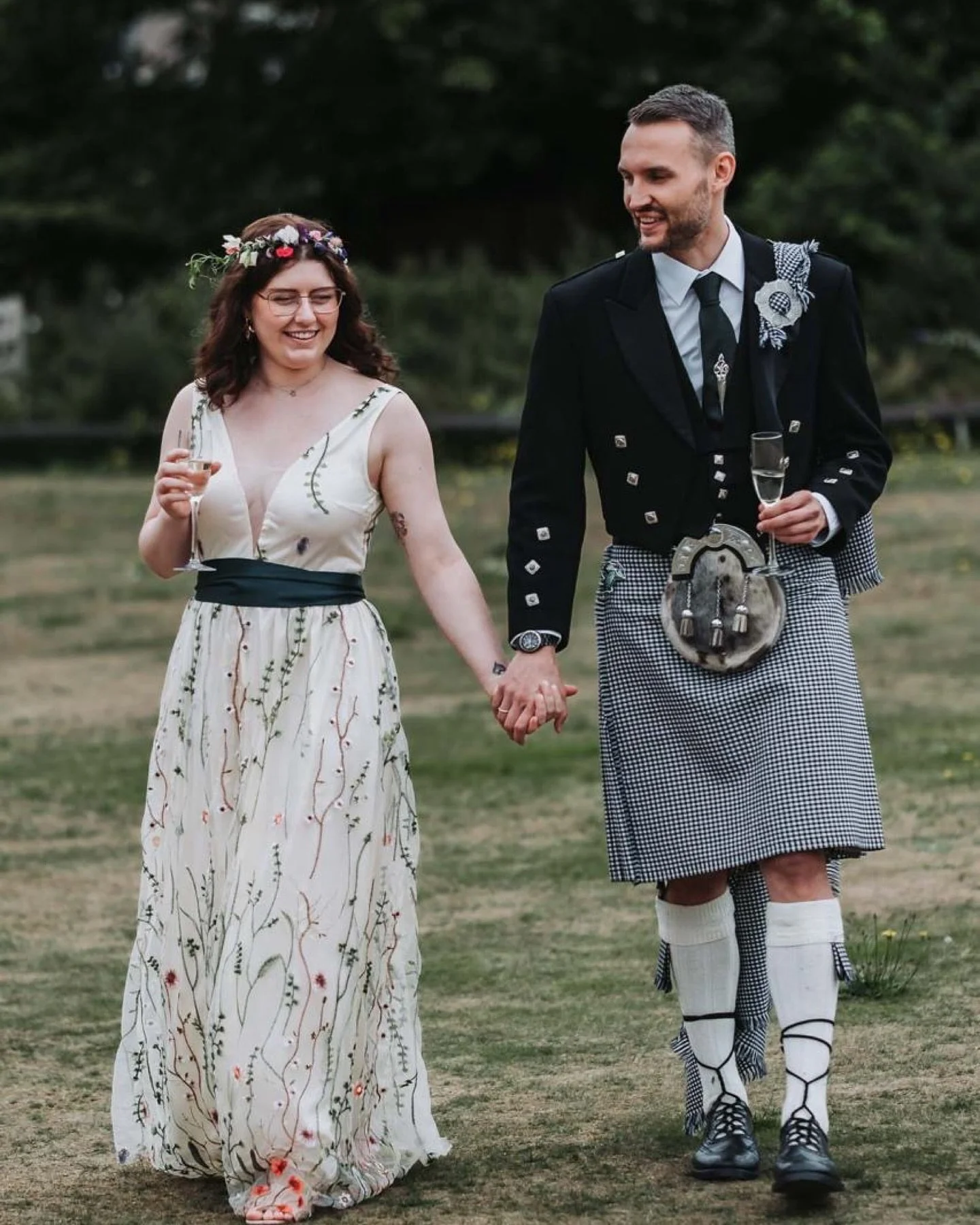 A wonderful intimate wedding of Samantha &amp; Alex at Summerhill Bowling Club in Newcastle.

The couple looked wonderful. Samantha in a beautiful dress with embroidered flowers which suited the location well with its flowery garden. Alex was wearing