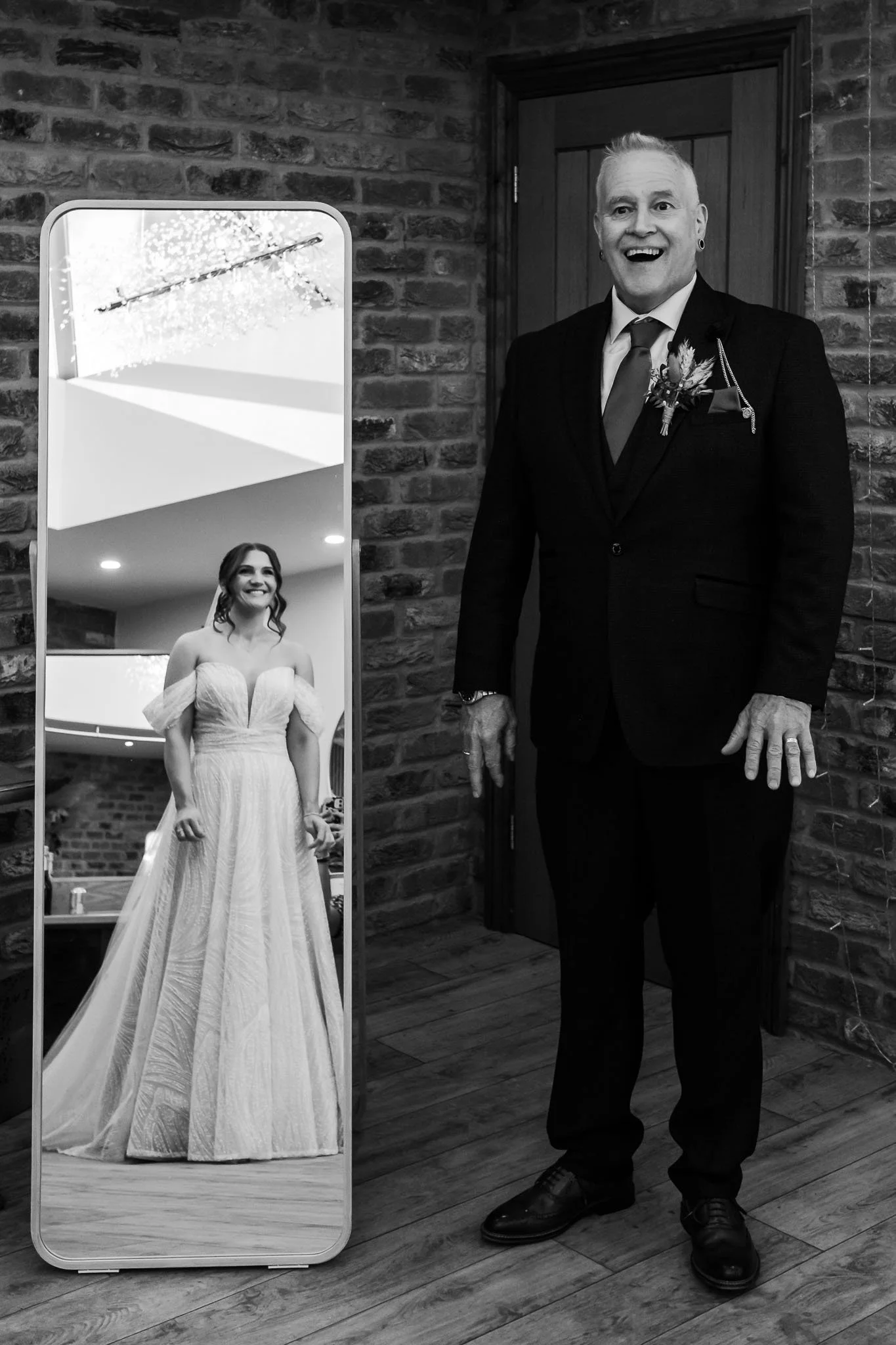 Evie-Mae-and-Joe-Engagement-Shoot-Jesmond-Dene-Newcastle-Colin-Jones-Photography-For Screen-44.jpg