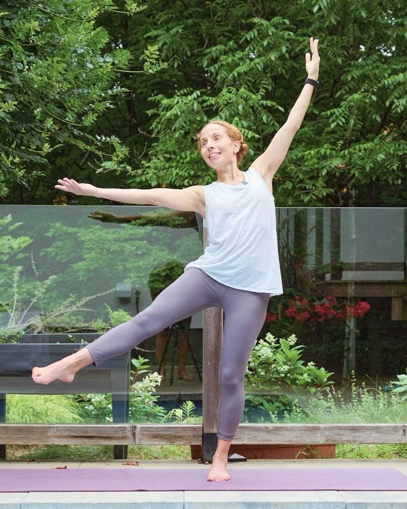 ✨ S&eacute;ance de Mouvements Dynamiques ✨

Travaillez la fluidit&eacute; du corps avec des mouvements doux et puissants &agrave; la fois, inspir&eacute;s de la danse et du Pilates.
🌸 Des gestes f&eacute;minins qui assouplissent vos fascias
🌿 Un en
