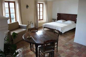 monastere Segries2.jpg