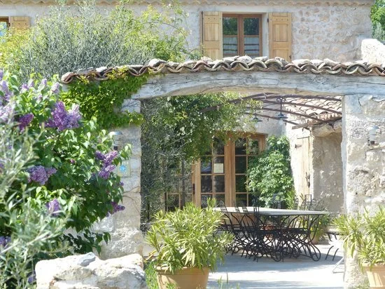 monastere Segries11.jpg