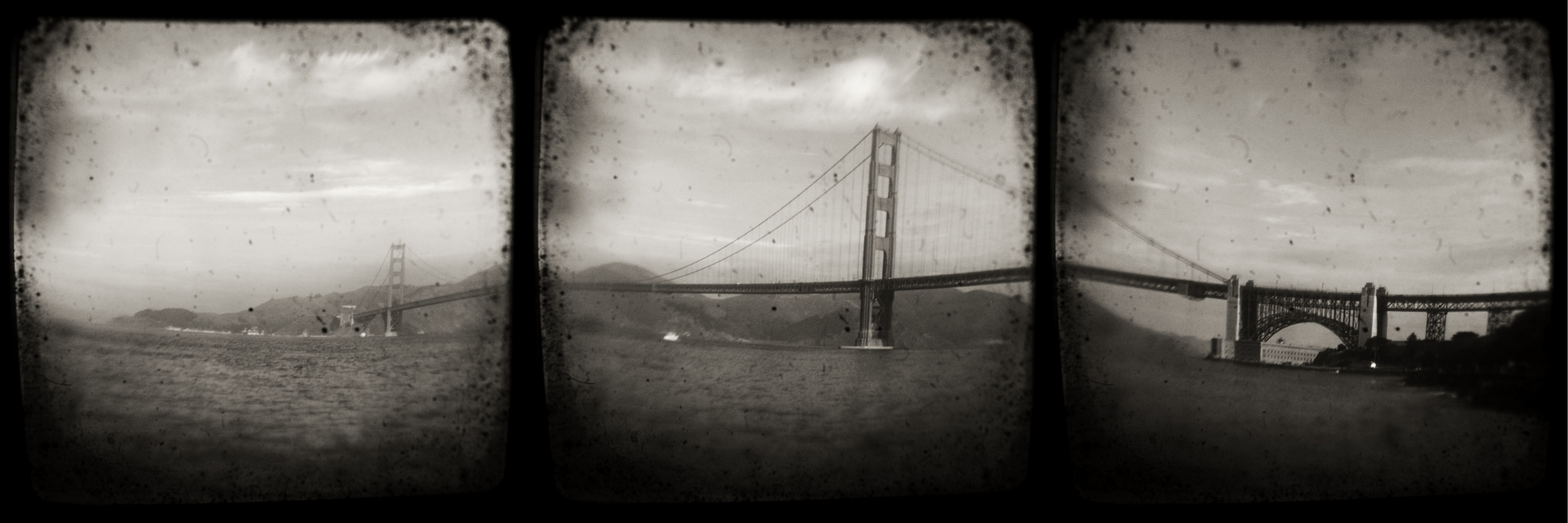 Golden Gate ttv panorama-b&w.jpg