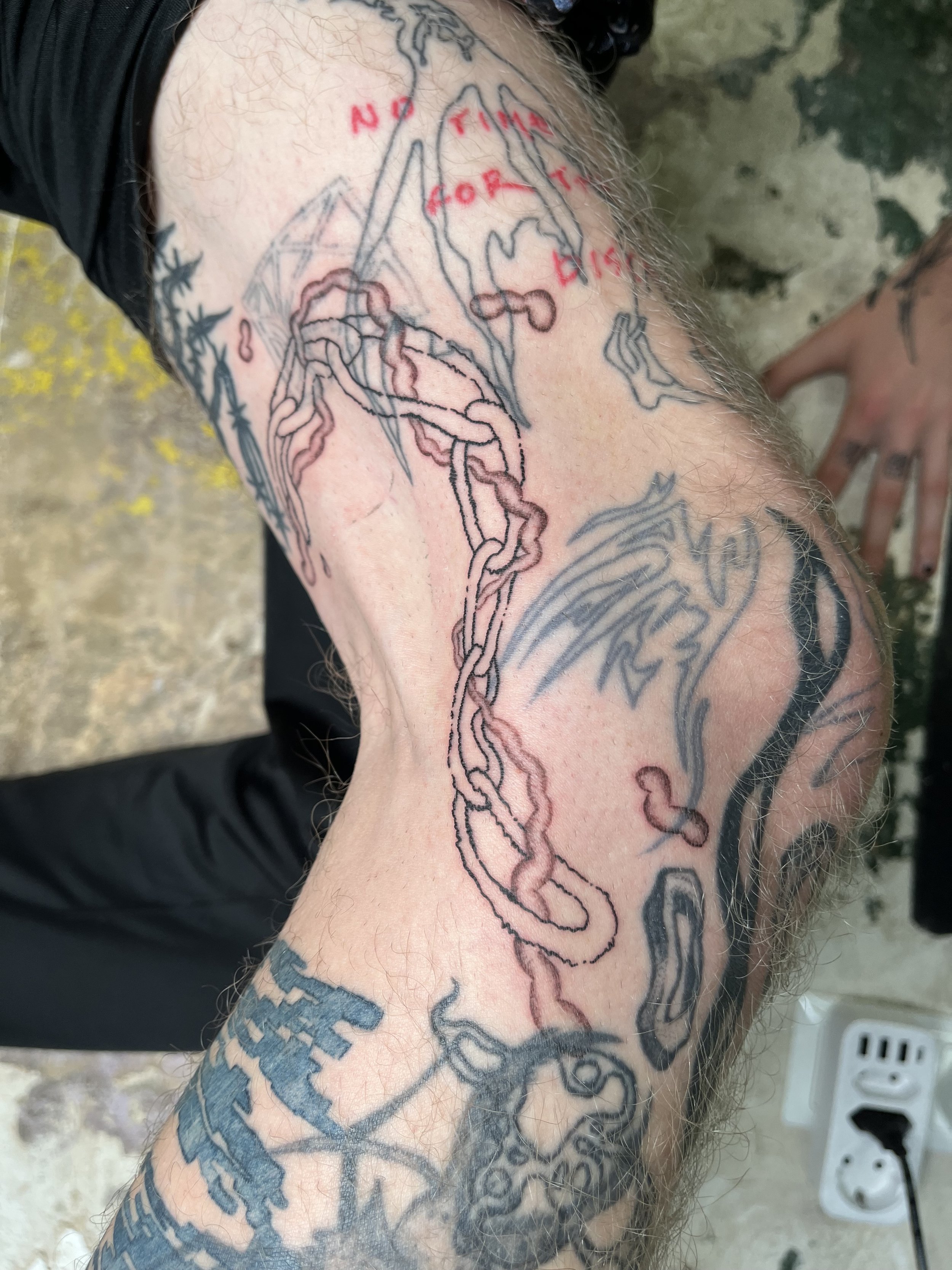chaintattoo, freehand, blastover, 3d, abstract.jpeg