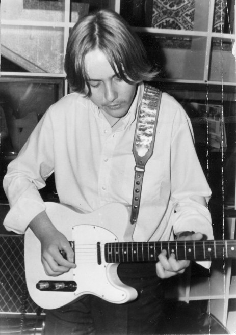  ULI at 14,&nbsp; in 1969 playing a Fender Telecaster, which was borrowed, because his Framus guitar was being repaired.&nbsp; The performance took place in Uli's high school, the Gymnasium&nbsp;Großburgwedel on&nbsp;1. November 1969 