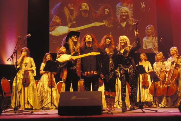  "ROCK MEETS RENAISSANCE" &amp; VICTOR SMOLSKI, LIZ VANDALL &amp; DORO PESCH - SKY ORCHESTRA SCHLOSS BECK, Bottrop, Germany, 9. October 2004 