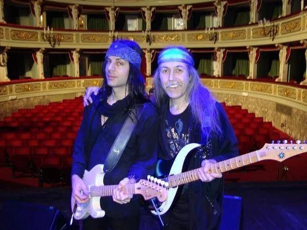  Touring ITALY with RICHIE KOTZEN - L'Aquila, Teatro Communale, 3. Dec 2008&nbsp; (This beautiful theater was completely destroyed by a terrible earthquake&nbsp; only 3 months after this picture was taken.) 