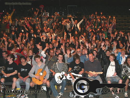  SKY ACADEMY NEW ZEALAND - ULI with TONY MAC ALPINE, TONY LEVIN, VINNIE MOORE New Plymouth, TSB Showplace, 2nd G-TARANAKI FESTIVAL 