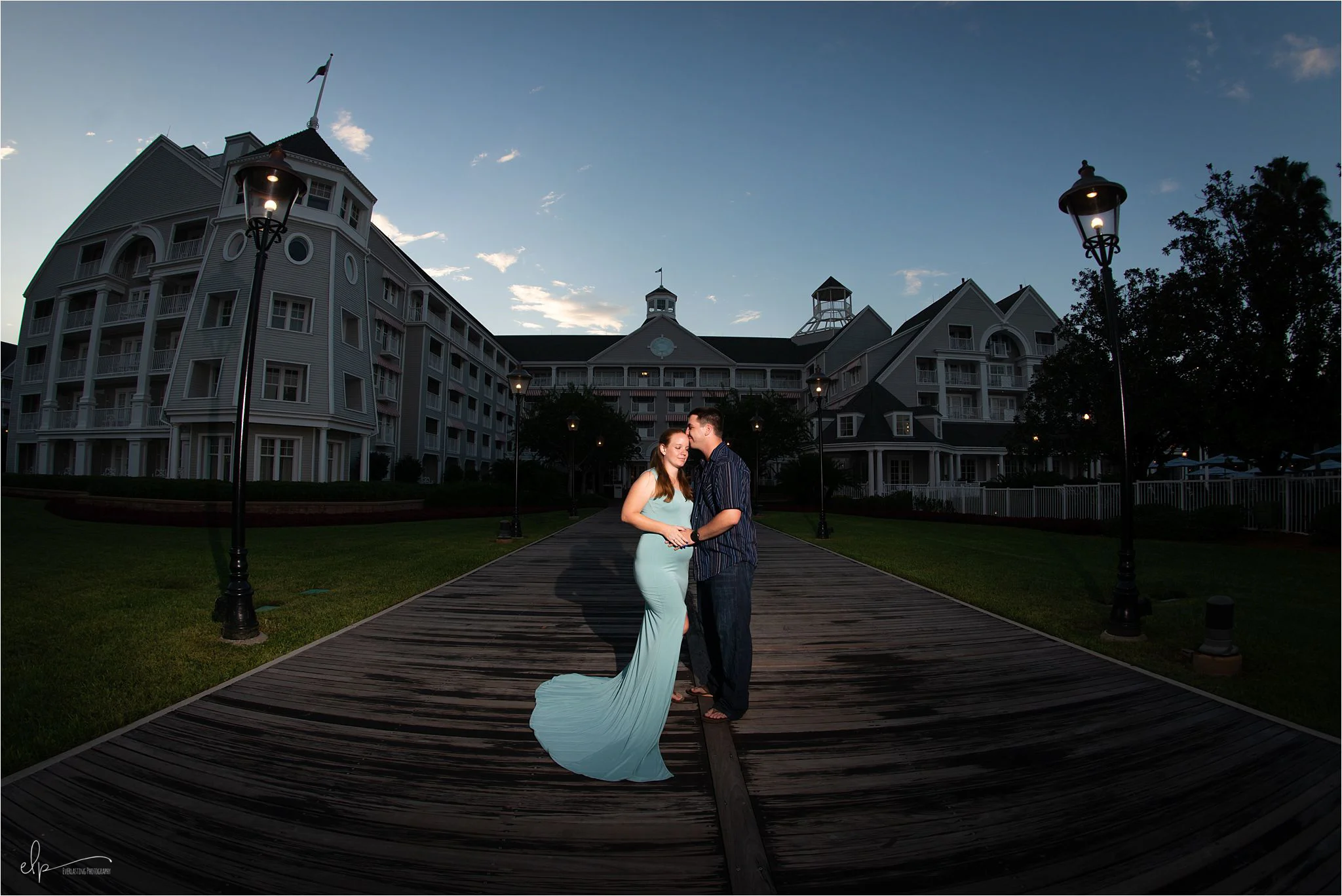 Sunset maternity session in Orlando, Florida.