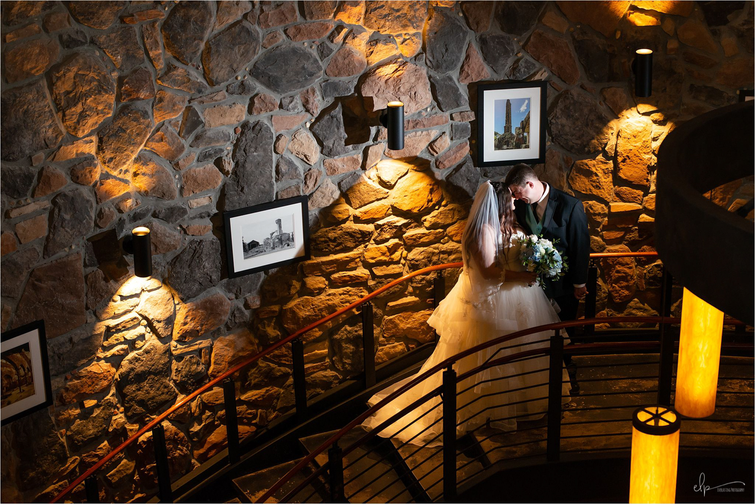 Wedding photo ideas at Sapphire Falls