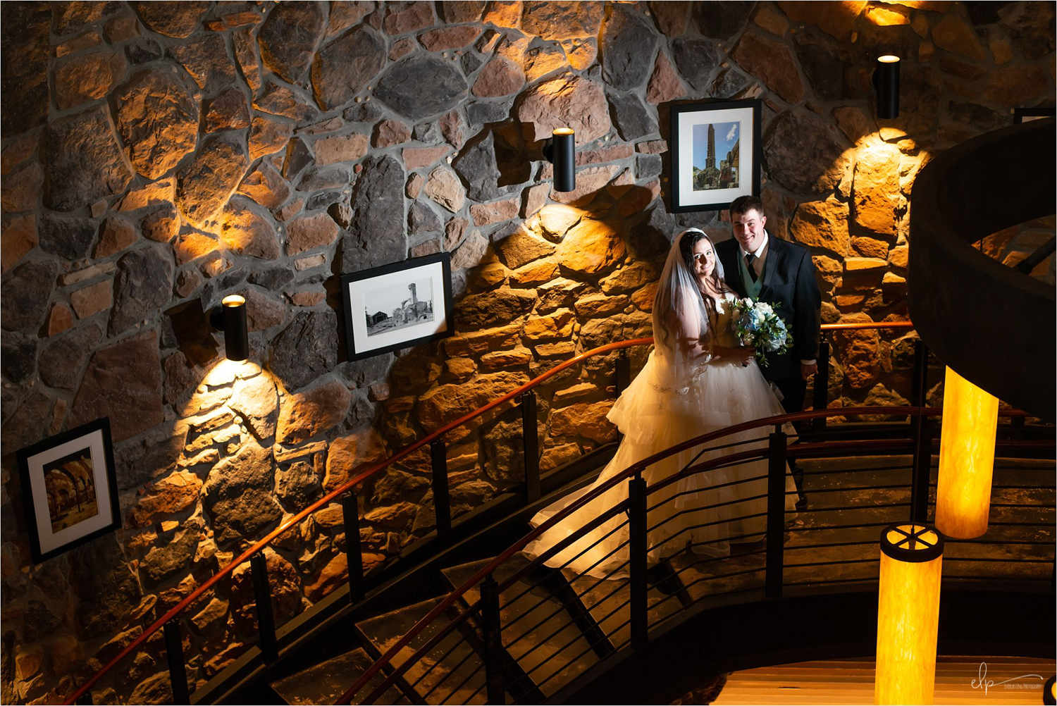 Wedding photos at sapphire falls.