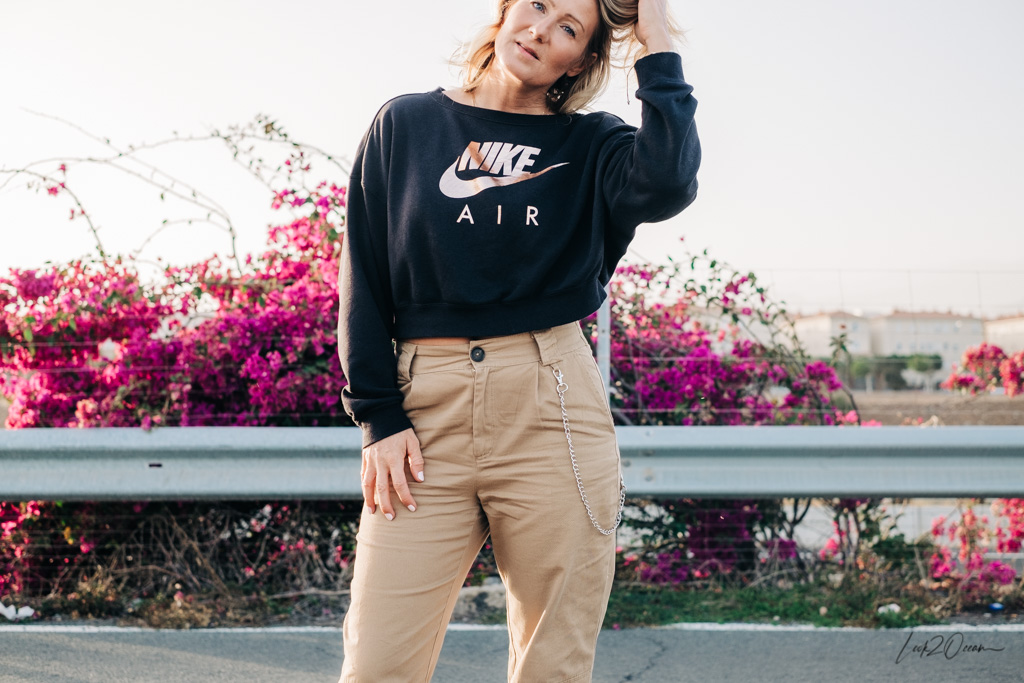 high waist cargo trousers