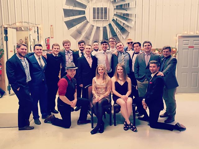Congratulations to our new Sweetheart Brinley Mathern 💙💛💙💛💙💛