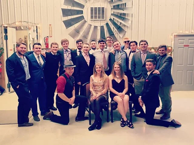 Congratulations to our new Sweetheart Brinley Mathern 💙💛💙💛💙💛