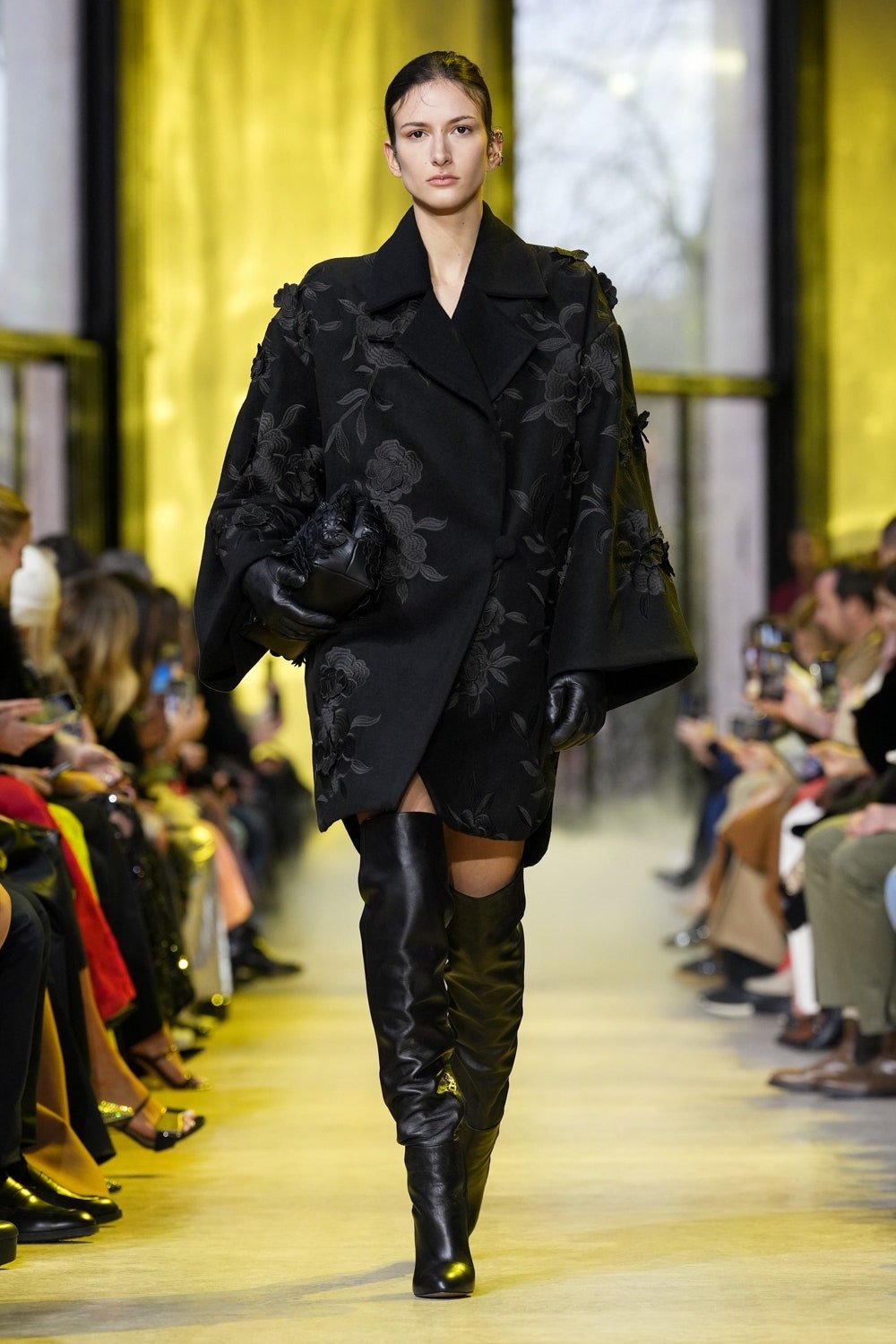elie saab.jpeg