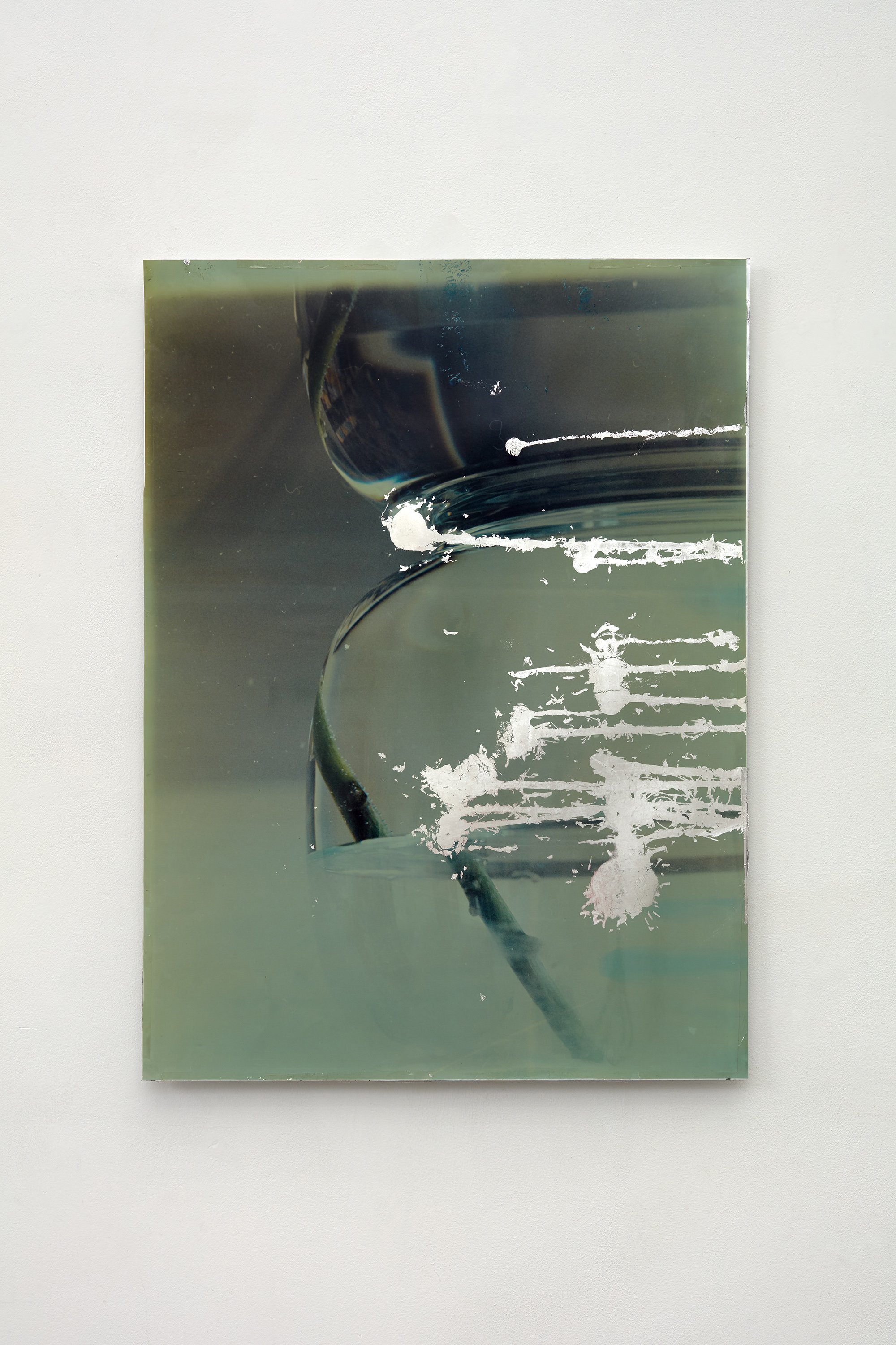  Untitled, 2023  Hand printed Chromogenic print (unfixed), unsealed silver leaf, aluminiun dibond  84 x 62 x 2 cm 