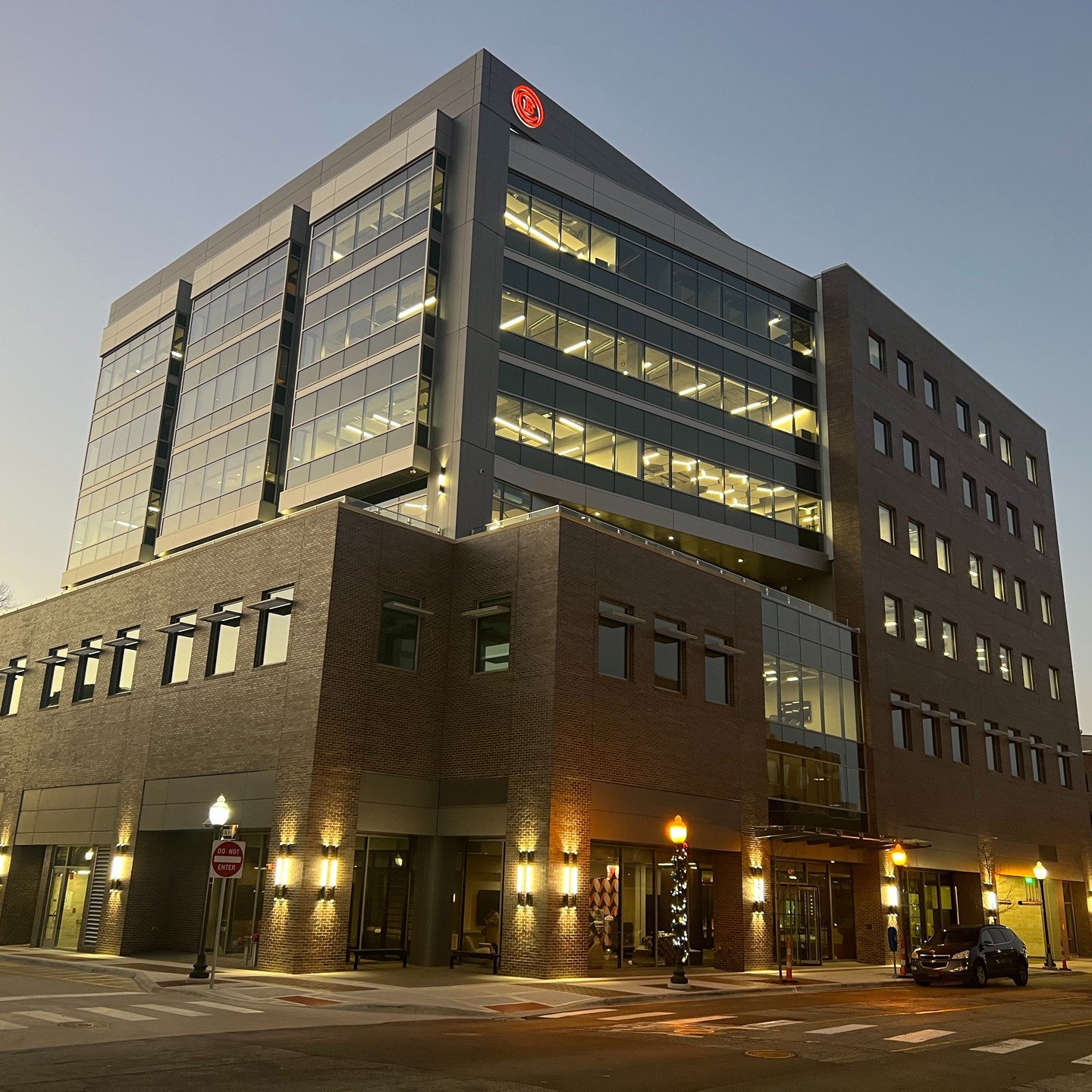 Congratulation to Edge Design who was the recipient of an Honor Award from the Huron Valley Chapter of the American Institute of Architects. We were proud to be a part of the design team on this award-winning project. #Edgedesign #ColasantiConstructi