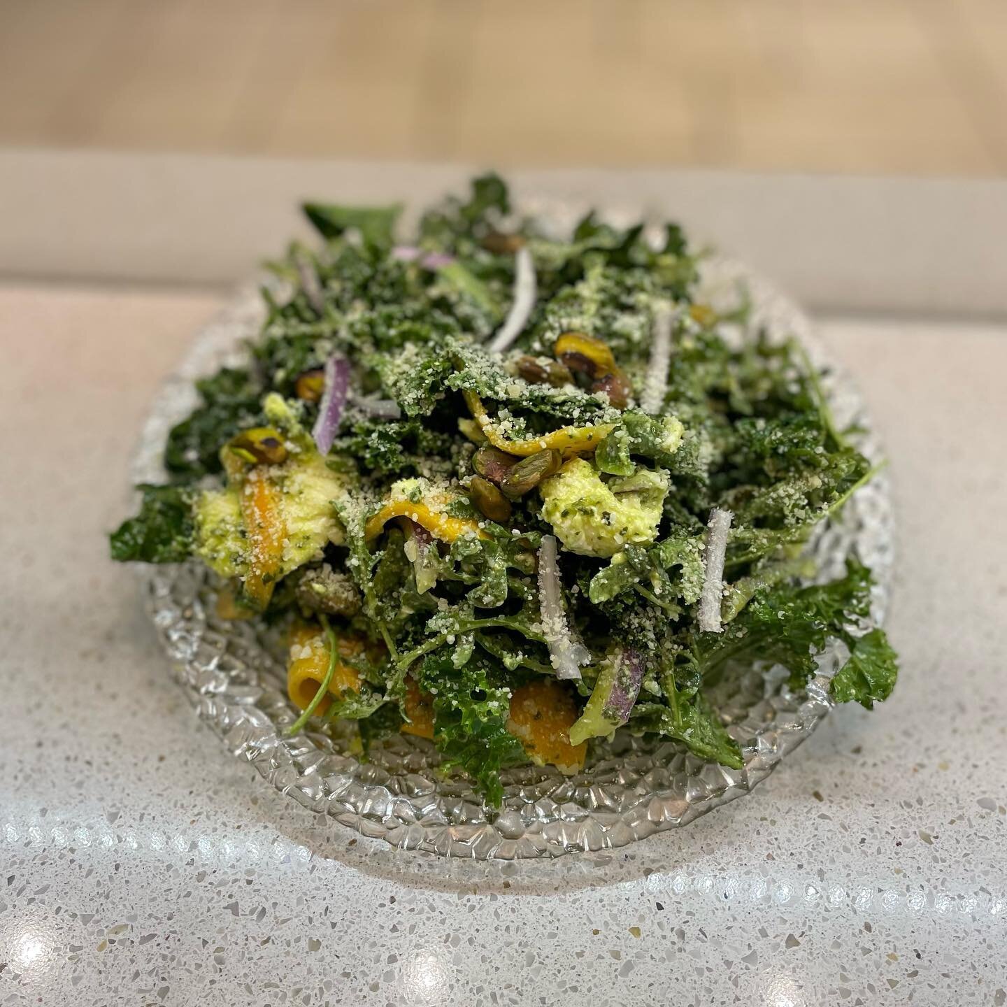 Oh kale yeah! We&rsquo;re mixing it up with a new salad!

Kale, Arugula, Butternut Squash, Red Onion, Pistachio, Burrata, Pesto

Order one this weekend along with @matildamke chocolate cakes and heart shaped pizzas ❤️