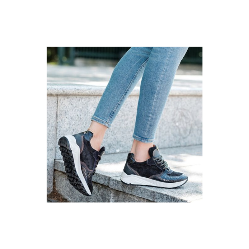VIA VAI Swami zwarte sneaker