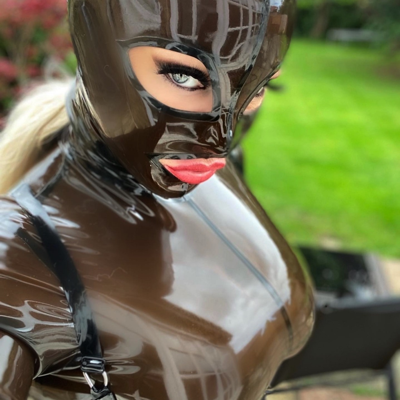 Latex Model Kitty Malone — Profoundly Pointless pic photo