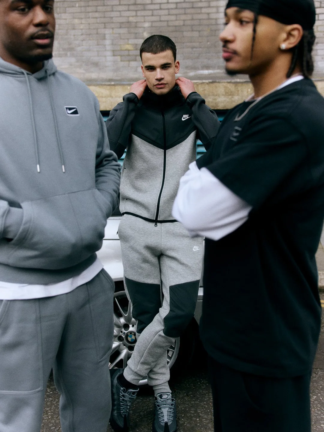 MENS_NIKE_AOC_AM95_3x4_BLACK_GREY_2.jpg