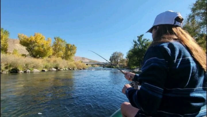 She was going to sit in the back and watch her husband fish.... We put her in the front seat, and she caught a dozen or so cutts and a crayfish, lost a few nice bows...
#GreatBasinGuideService 
#FlyFishing #CatchAndRelease #Barbless #TruckeeRiver #Tr